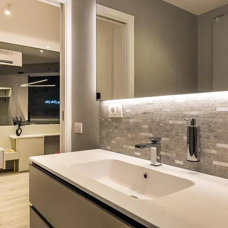 Belli Vatican By Flatinrome 4*